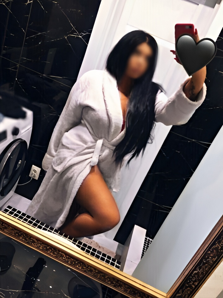 Каролина привлекальеная девушка из Орла цена от 10000 руб