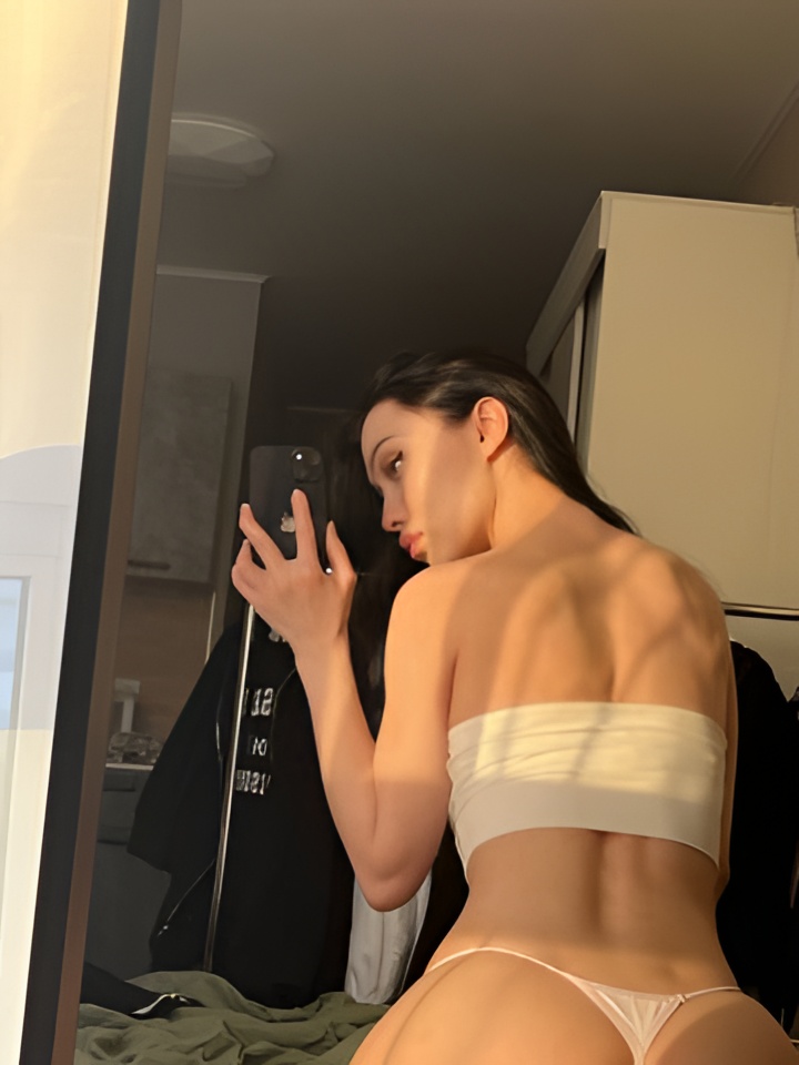 Лизочка привлекальеная девушка из Орла цена от 3000 руб