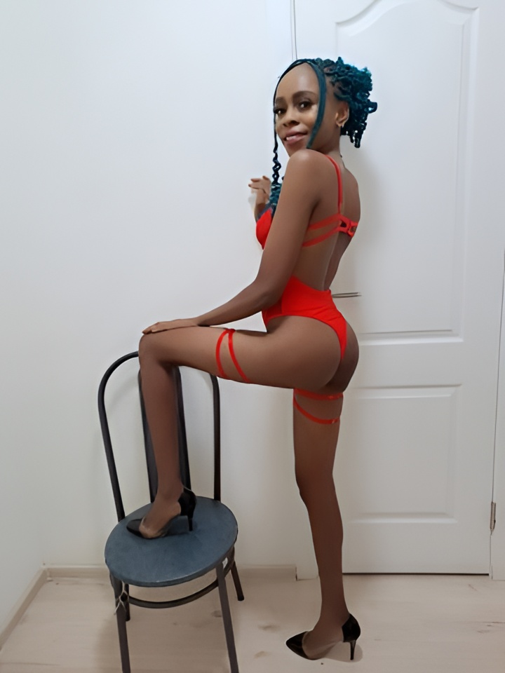 Роза привлекальеная девушка из Орла цена от 1500 руб