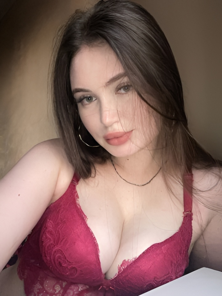 Софа привлекальеная девушка из Орла цена от 2000 руб