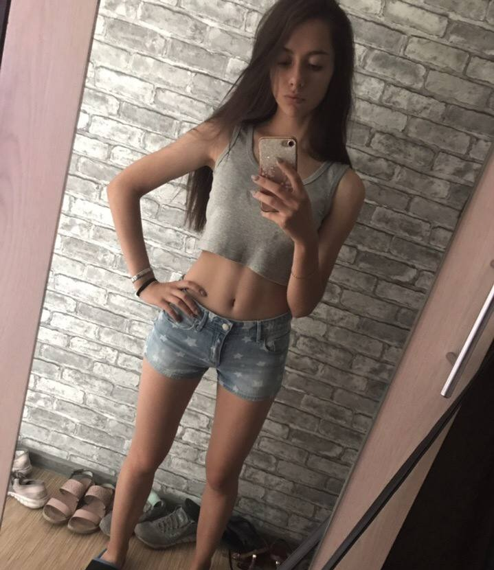 Софья привлекальеная девушка из Орла цена от 4000 руб