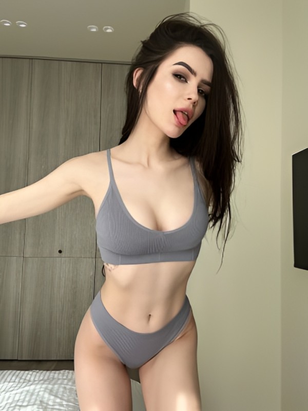 Алена привлекательная девушка из Орла цена от 10000 руб