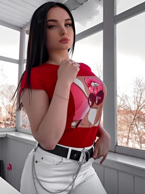 Кира привлекательная девушка из Орла цена от 2000 руб