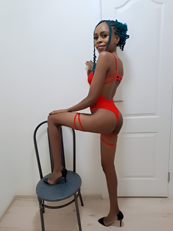 Роза привлекательная девушка из Орла цена от 1500 руб