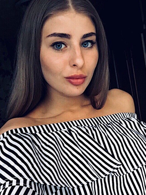 Алена привлекательная девушка из Орла цена от 3500 руб