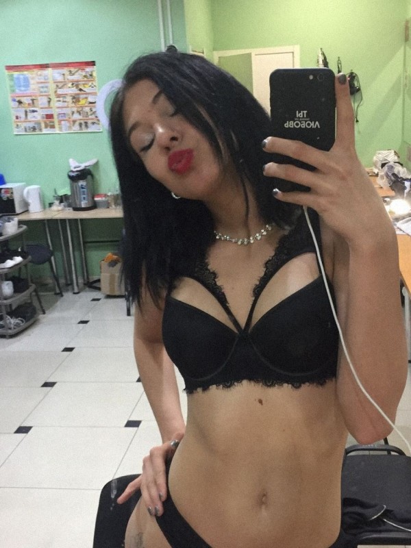 Лика привлекательная девушка из Орла цена от 3500 руб