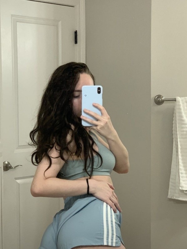 Дина привлекательная девушка из Орла цена от 3000 руб