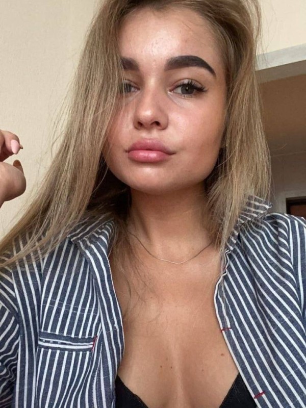 Аманда привлекательная девушка из Орла цена от 3500 руб