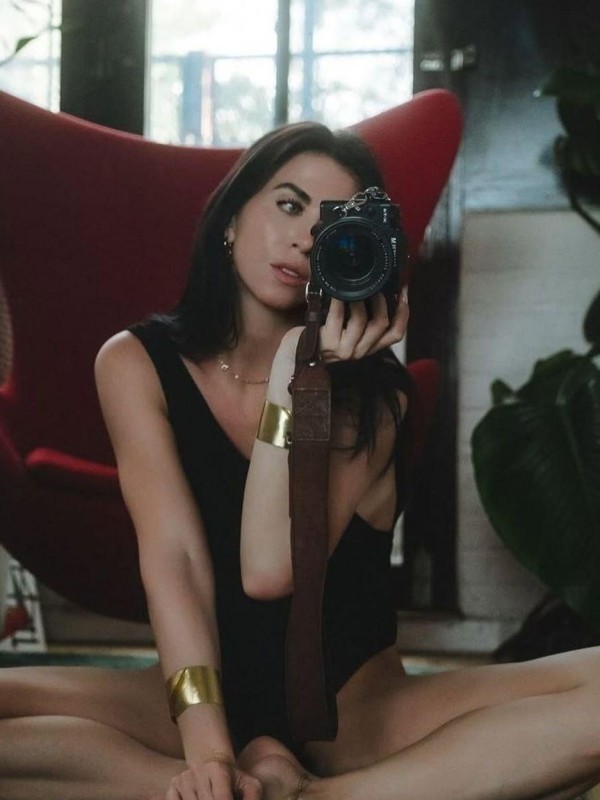 Арина привлекательная девушка из Орла цена от 6000 руб